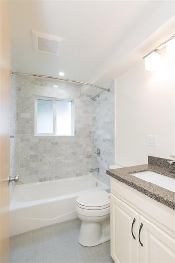 Aqua Terrazza Apartments - Photo 6 of 8