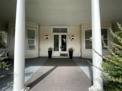 Second Empire - Photo 2 of 32