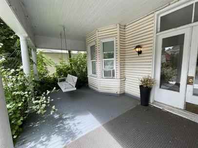 Second Empire - Photo 3 of 32