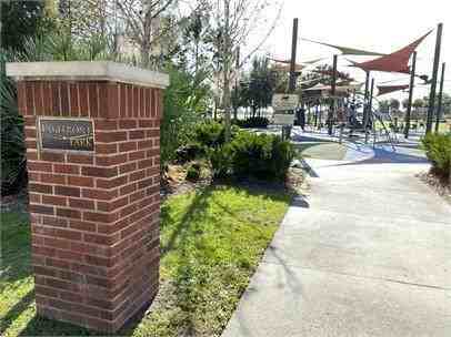 Lakeside APT - Photo 7 of 10