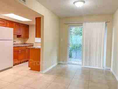 Cherry Oaks APT - Photo 3 of 18