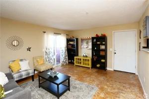 featured image of 403 Tinker Diagonal St