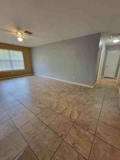 214 Elm Street - Photo 4 of 43