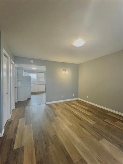 ROWAT ST. 17 - Photo 2 of 10