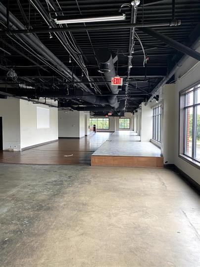 709 East Market Street - Photo 5 of 16