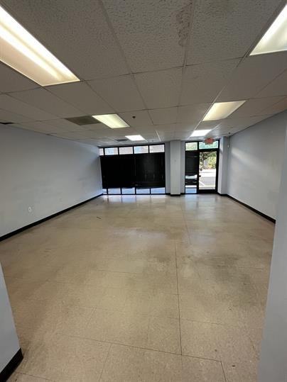 709 East Market Street - Photo 7 of 16