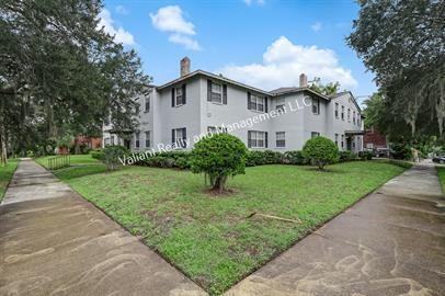 Odette Herschel - Photo 3 of 23