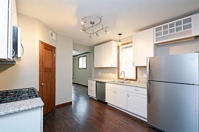 2113 27th Avenue South - Photo 4 of 14