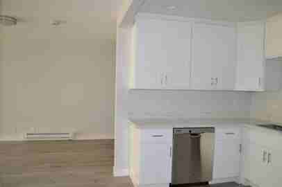 1016 Continentals Way - Photo 2 of 8