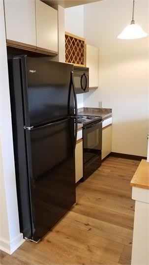 Shoe Factory Apartments - Photo 5 of 15