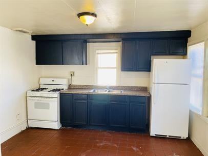 PM354 - 1435 East Benson Highway - Photo 2 of 16