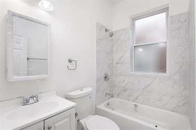 5725 South Green Street - Photo 2 of 14