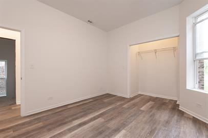 5725 South Green Street - Photo 4 of 14