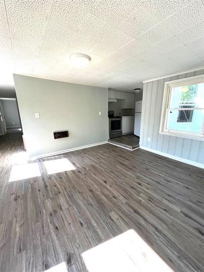 11542 Somerset Avenue - Photo 4 of 14