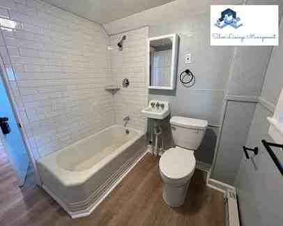 2-12 Lyon Street - Photo 4 of 5