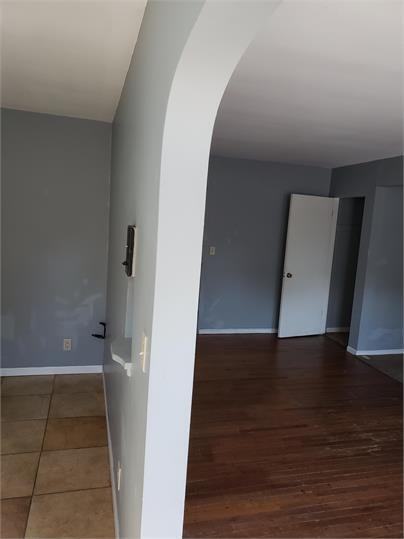 101 West Willow Dr - Photo 3 of 5