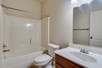 688 Solis Ave #2 - Photo 5 of 22