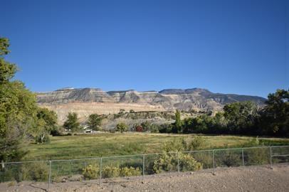 951 Iowa Avenue - Photo 2 of 18