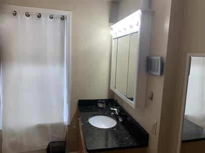 202 North Townsend Street - Photo 4 of 50