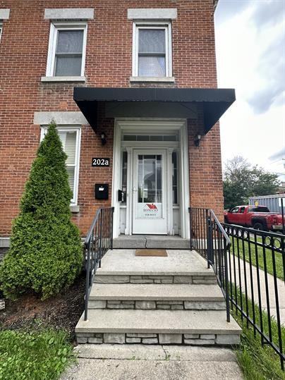 202 North Townsend Street - Photo 7 of 50