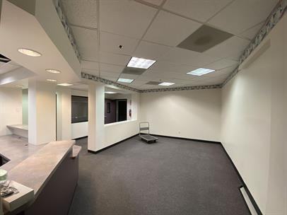 2660 E Main Street - Photo 6 of 32