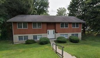 featured image of 15 Fairmor Dr