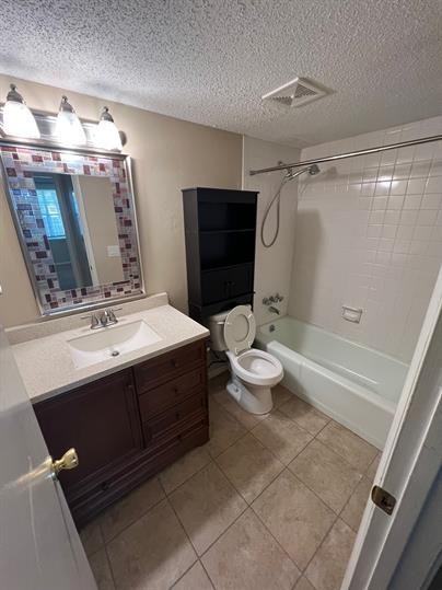 603 Colonial Drive Unit 2 - Photo 5 of 10