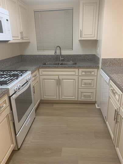 301 E. Fairview Ave. - Photo 6 of 39