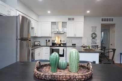 Palm View - Photo 2 of 19