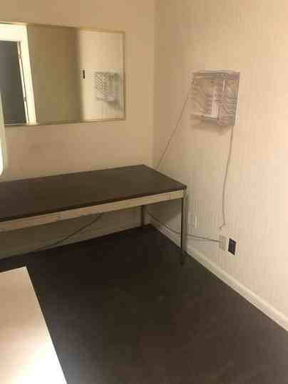 700 South Park Avenue - Photo 7 of 12