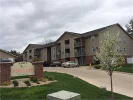 featured image of 2311 W Willow Knolls Dr