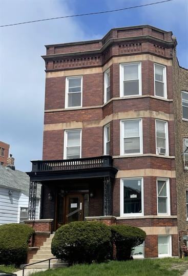 7817 South South Shore Drive Apartments 7817 S South Shore Dr