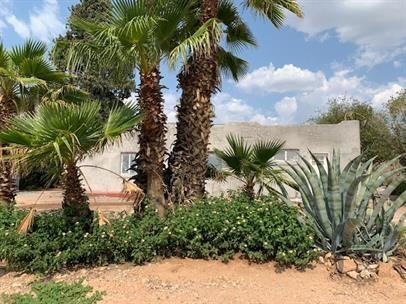 1140 North Richey Boulevard - Photo 4 of 8