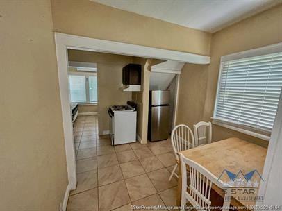 1104 Arizona Avenue !! - Photo 6 of 17