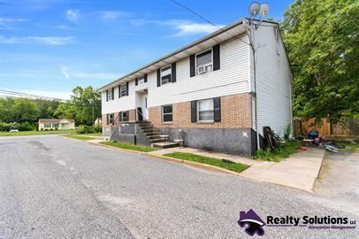 123 Earl Avenue - Photo 2 of 17