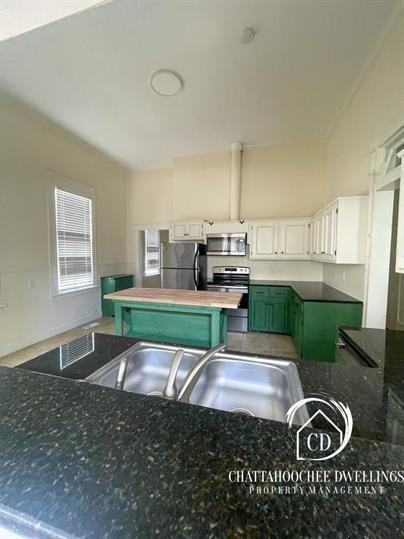 2826 10th Avenue - Photo 6 of 22