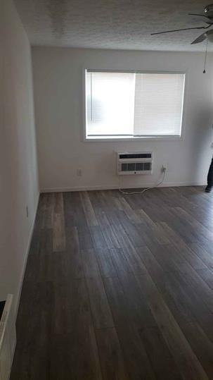 398 South Central Avenue - Photo 3 of 8