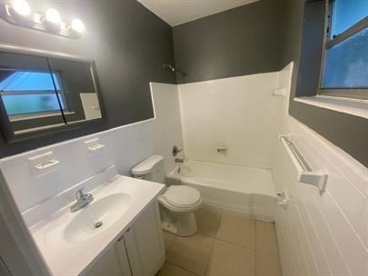 225 Iowa Avenue - Photo 6 of 15