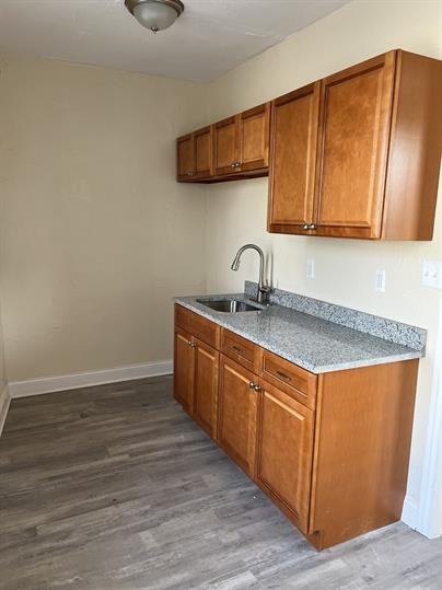 15771 Mack Avenue - Photo 2 of 5