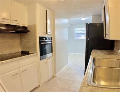 Cielo Vista Townhomes - Photo 4 of 31