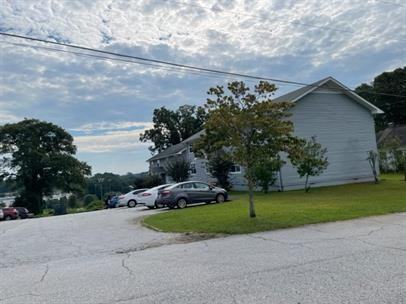 Parkview Apartments - Photo 2 of 8