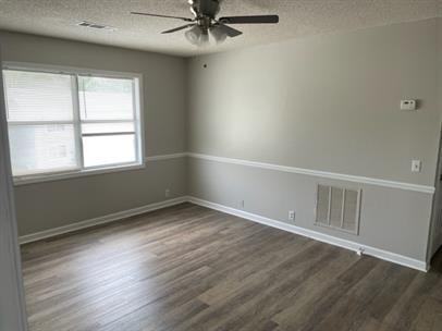 Parkview Apartments - Photo 3 of 8