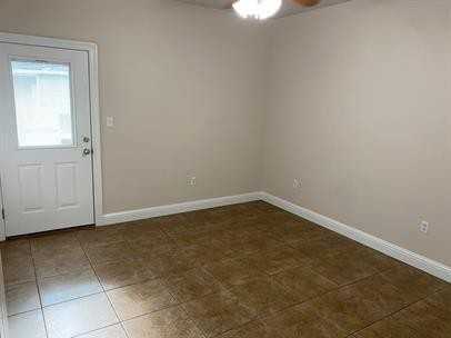 Cypress Place Apartments - Photo 7 of 10