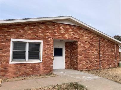 Woodland Park - Lyons, KS - Photo 7 of 9