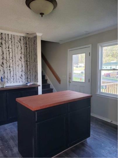 10 Pencil Lane - Photo 3 of 10