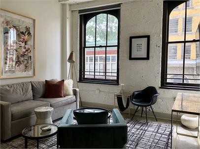 The Commonwealth Apartments - Photo 3 of 11