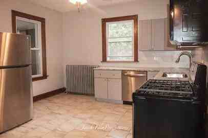 8221 South Colfax Avenue - Photo 3 of 29