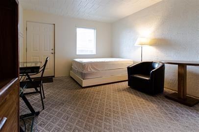 886 Wayne Ave (Heath Housing - Photo 2 of 45