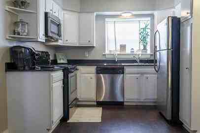 Forest Creek Apartments - Photo 6 of 19