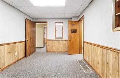 104 Grand Boulevard - Photo 2 of 10